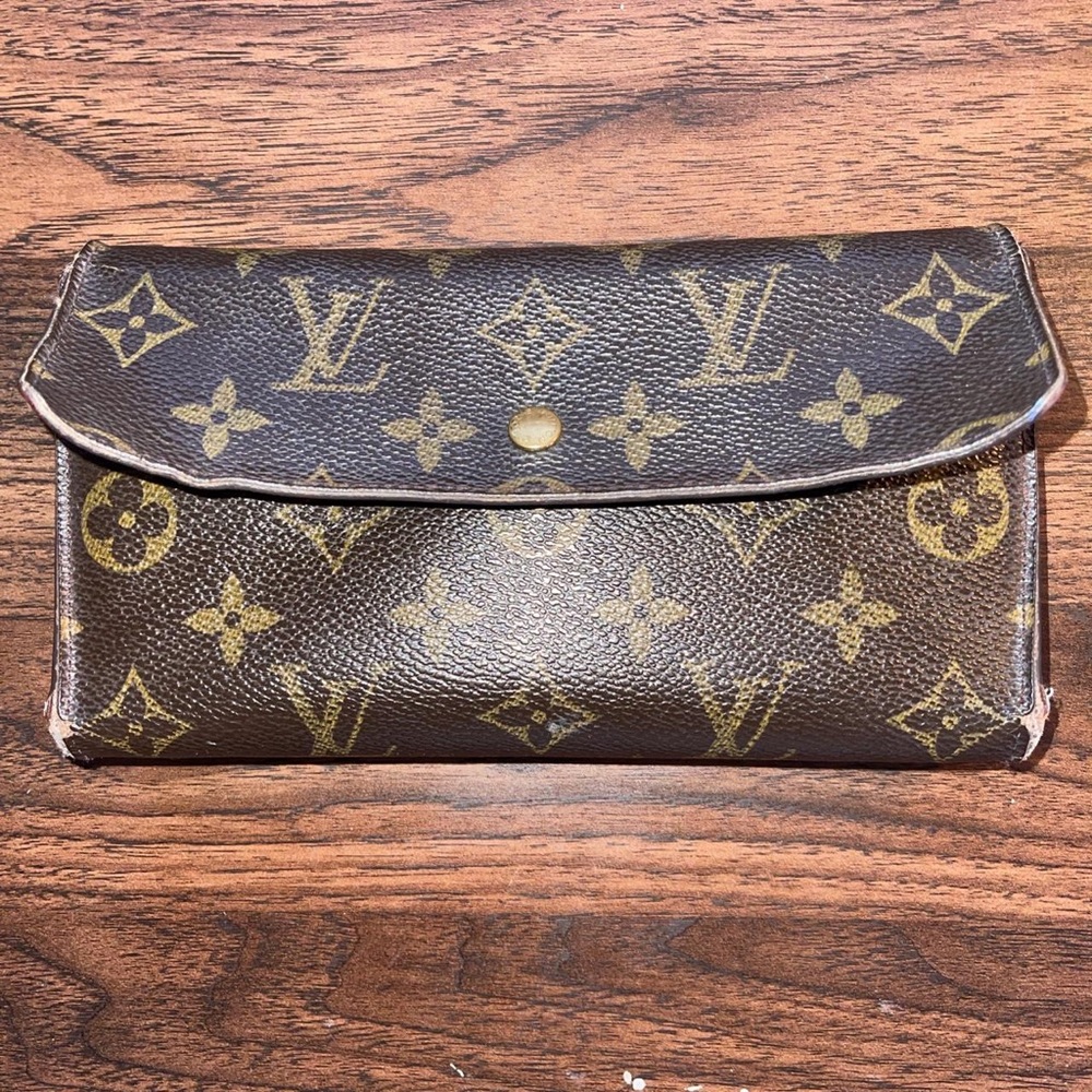 Louis Vuitton Wallet